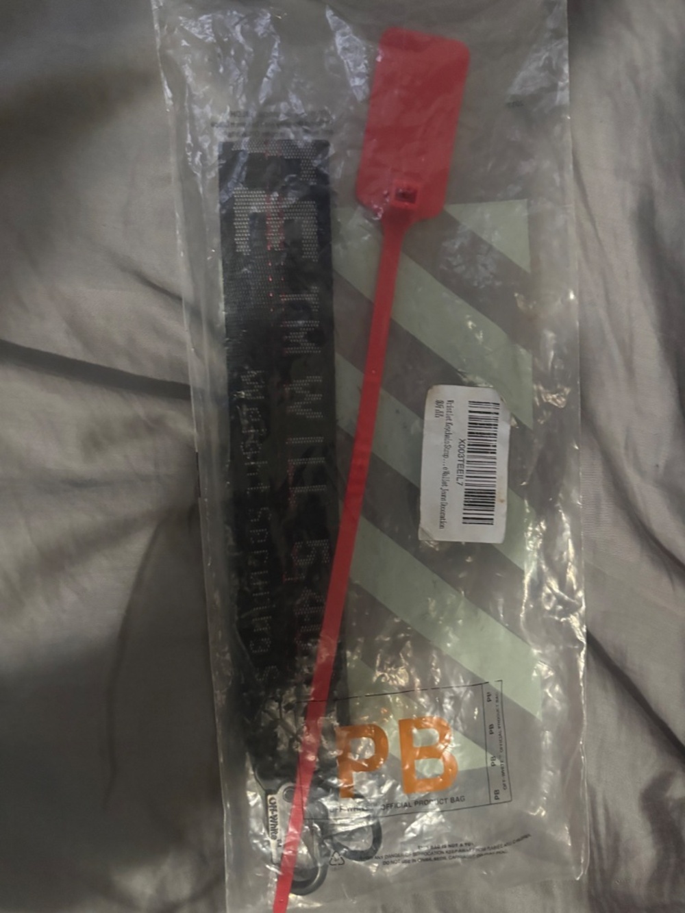 Off-White Keychain - Picture 2 of 2